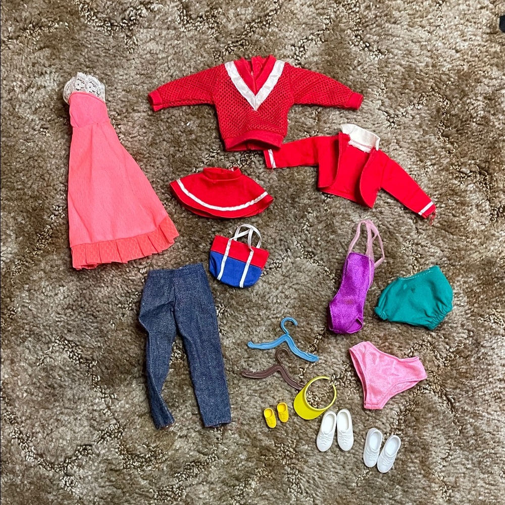Vintage Barbie Clothing‎ & Accessories Lot
